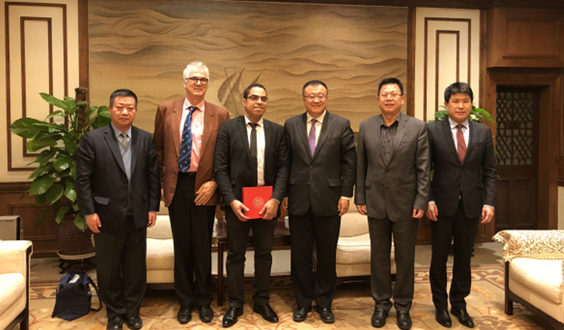巴黎九大副校长艾迪科（Christophe）一行访问清华大学
